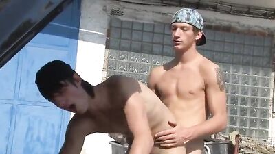 Fucking Mechanics : Action