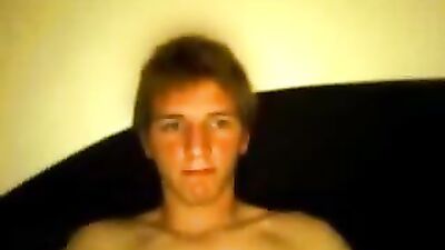 Une Belle Queue Action - A Gay Porn Video To Remember!