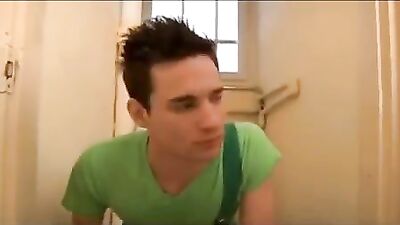 Bareback Caught Wanking: One-Night Stand Turns Into Wild Sex Adventure!