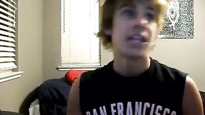 Hot Numa Numa Twink: Bedroom Dance Drama!