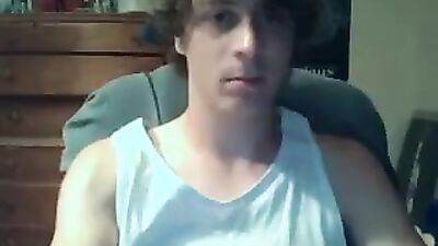 Fit guy with beautiful abs: Unleashed in Gay Porn Web-Cam Adventure!