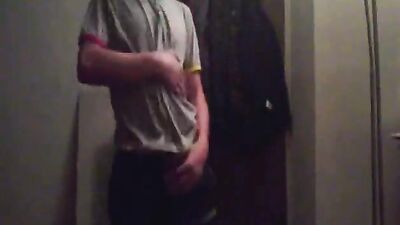 Gay Porn Video: Horny Cam Boy Action!