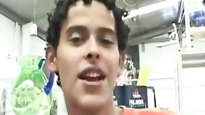 Latin Fruit Lovers: Fruity Latino Returns!