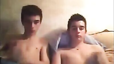 Francks Web-Cam Twin Brother Wanking Showdown