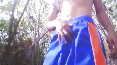 Outdoor Cumshots - The Ultimate Outdoor Gay Porn Experience