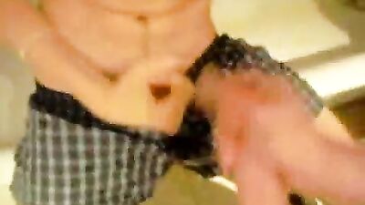 Tag Team Pissing & Cumming: Amateur Couple Delights!