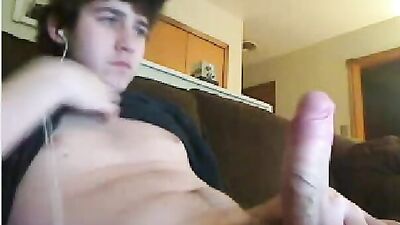 Curly Cap Boy - Amateur Wanking Adventure!