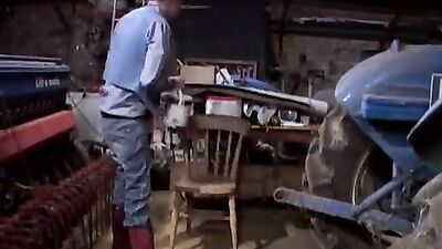 Bareback in the Country Barn - Rustig Neuken