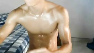 Sqirted Into Face: The Ultimate Solo Gay Porn Experience!