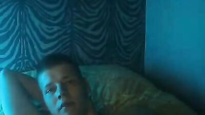 Speedcore Web-Cam Sex: Who has more of him?