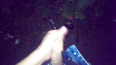 Street Boy Wank - A Quick Amateur Encounter!