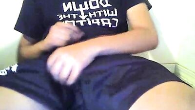 Boy Jacking Off: Hardcore Web-Cam Action!