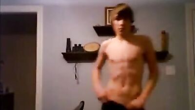 Young and Ready: Exploring Amateur Bottoms!