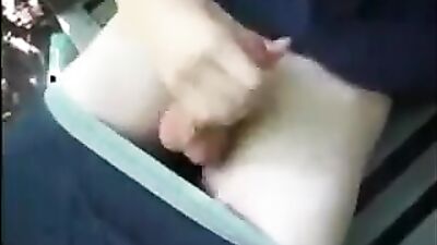 Gay Porn Cum Shot Branlette with Ejaculation