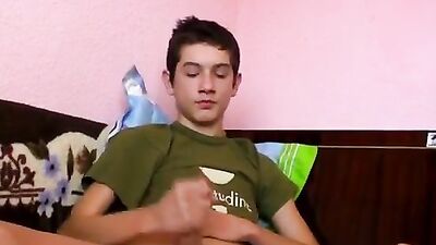 Young Web-Cam Solo Stroke - Slim Cutie Masturbation!