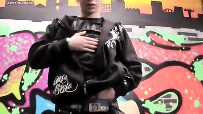 Young Blond Action - Justins Thrilling Gay Porn Adventure