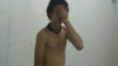 Gang of Amateur Boys in the Shower - Unleashing Their Wildest Desires!