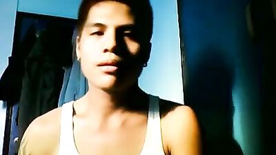 Young Webcam Jerkers Unleashed - A Gay Porn Video with Hot Action!