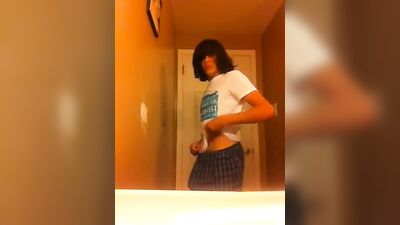 Long Haired Boys: Cumming for You!