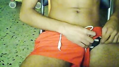 Young Italian Webcam Boy: Steaming Desires
