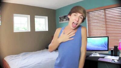 EsKaLiDiNg AJR: Short Film Gay Porn Video