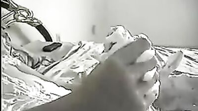 Boys Creamy Wank Showdown!