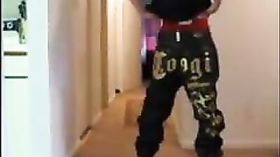 Baggy Saggers Unleashed: The Ultimate Web-Cam Experience