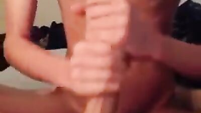 Double Handed Delight: Twinks Online Cumming Session!