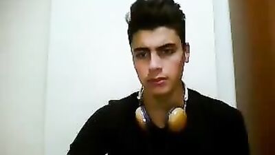 Web-Cam Connection: The Ultimate Pleasure Seeker