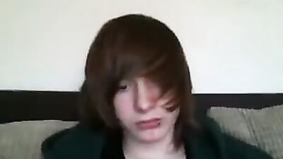 Masturbating English Guy: A Web-Cam Exposé