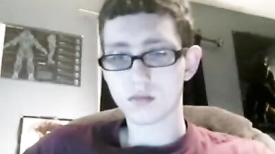 Even with glasses is cute: Web-Cam Gay Porn Video