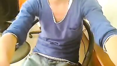 Turkey in Public Room: Unleashed Web-Cam Action!