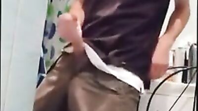 Bathroom Stress Relief - Cum Shots Web-Cam Solo Twink!