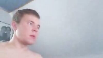 Web-Cam Uk Cam Wanker: A Gay Porn Video for Your Viewing Pleasure