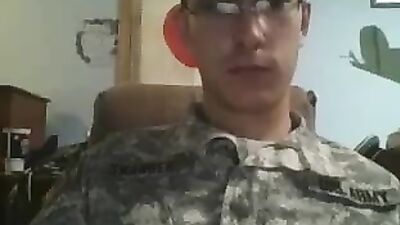 Young Webcam Twink: Exposing Raw Sexuality