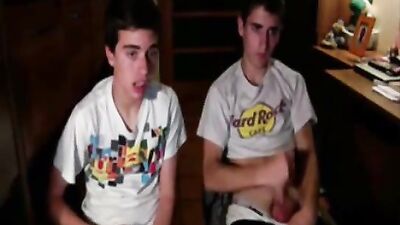 GayPornWebcamShow: Two Cute Boys Web Camming Naked!