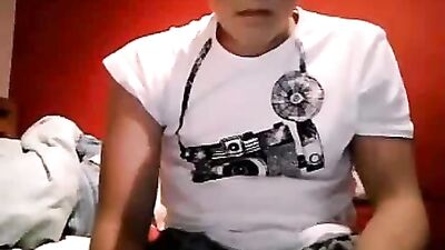 Gay Porn Web-Cam Rob: Explore the Sensuality with the Muscular Guy!