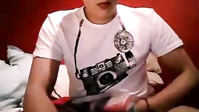 Gay Porn Web-Cam Rob: Explore the Sensuality with the Muscular Guy!