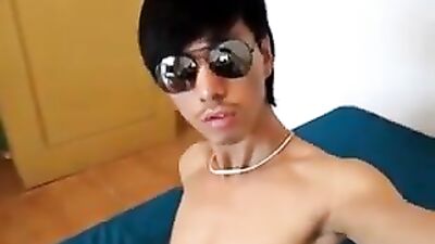 Poppers Edge: The Ultimate Gay Porn Experience!