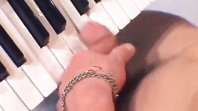 Cum Shot Fantasy: Rocking with the Amateur Boy