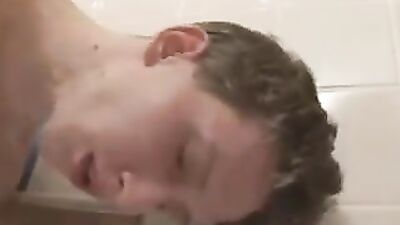 High-school bareback reloaded: Twinky hookups in the shower room!