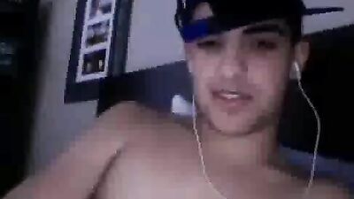 Gay Porn in Missouri: A Web-Cam Solo Experience!