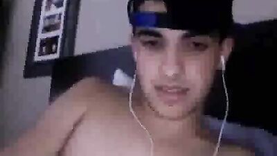 Gay Porn in Missouri: A Web-Cam Solo Experience!