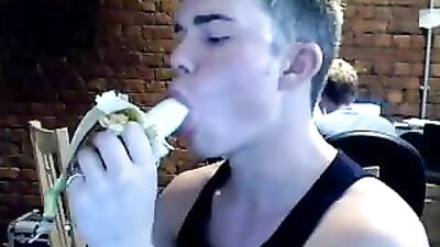 Banana XXX Amateur Web-Cam Fun - The Ultimate Gay Porn Experience!