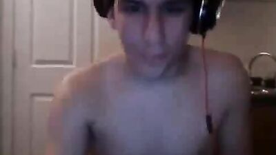 Brothers Web-Cam Delight: An Amateur Illinois Solo Adventure