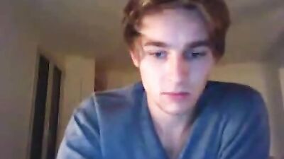 Posh Pounding - A Gay Amateur Web-Cam Experience