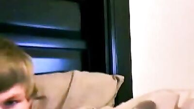 Gang Bang Eye Candy: Partyeinos Web-Cam Solo