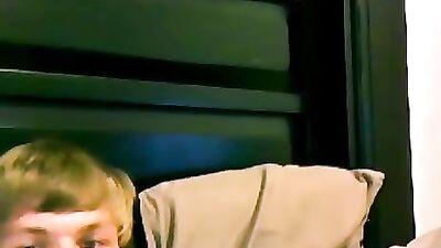 Gang Bang Eye Candy: Partyeinos Web-Cam Solo