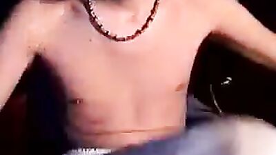 YOung_sexy_twink_jerks_off_in_front_of_cam