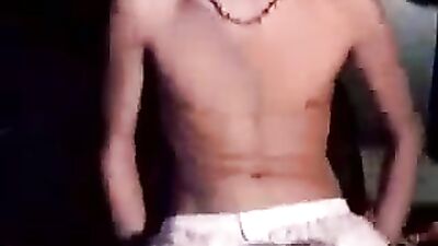 YOung_sexy_twink_jerks_off_in_front_of_cam